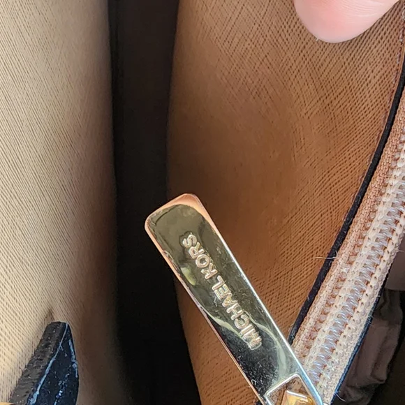 Sold - Picture 2 of 6